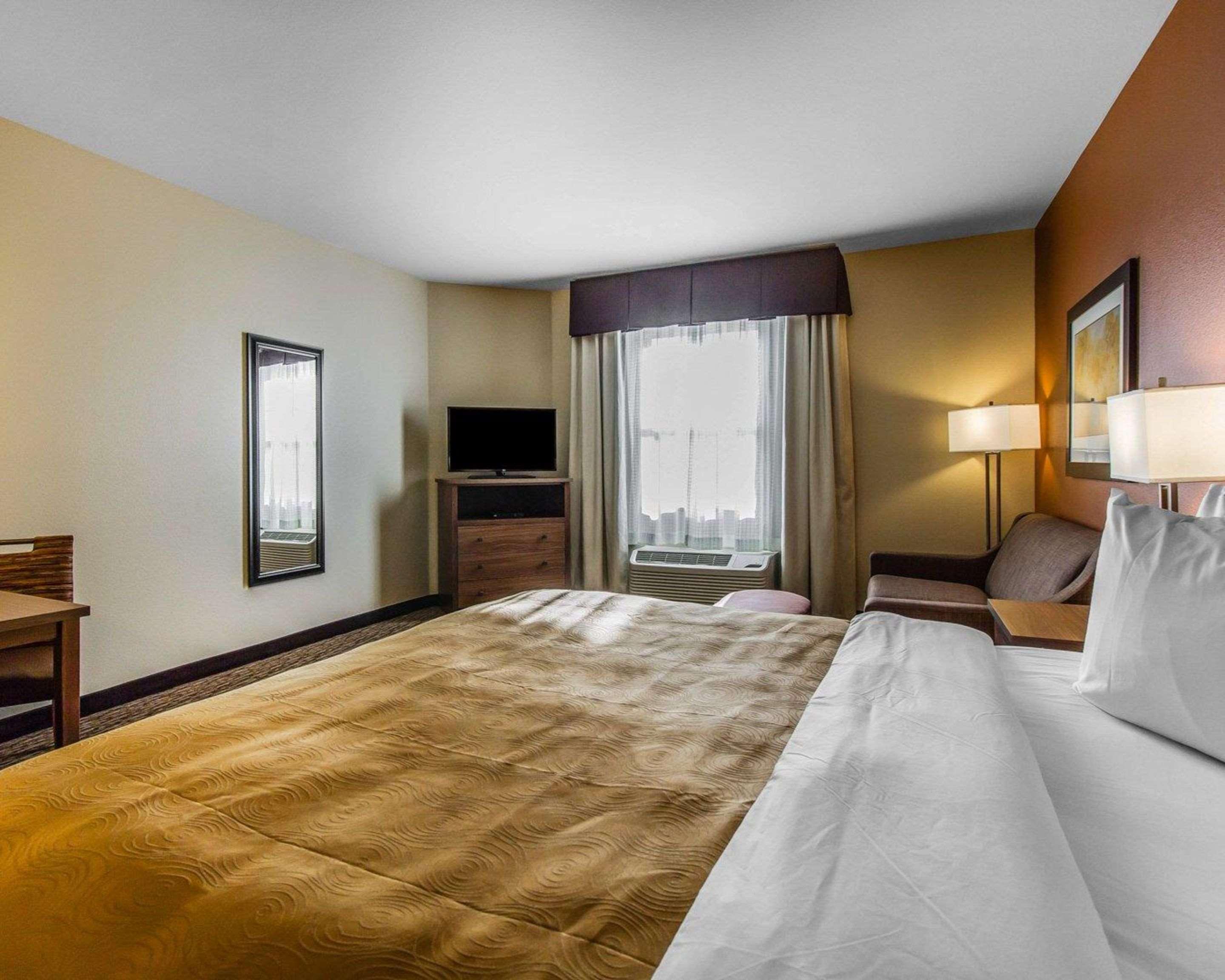 เมนสเตย์ สวีท อีเวนท์ เซ็นเตอร์ Hotel Watford City ภายนอก รูปภาพ