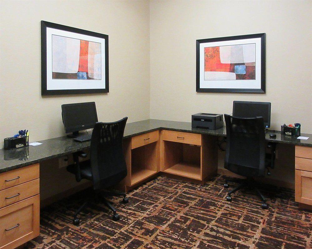 เมนสเตย์ สวีท อีเวนท์ เซ็นเตอร์ Hotel Watford City ภายนอก รูปภาพ
